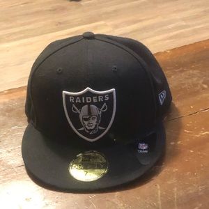 Oakland Raiders team baseball cap, NWT